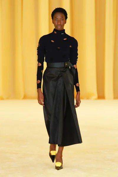 Look 35